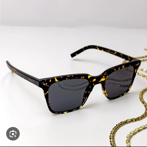 DIFF Billie Polarized Sunglasses - Picture 1 of 8